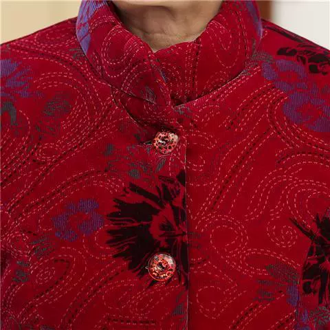 Теплый пуховик для мамы, 60 лет, для среднего возраста
