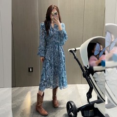 法式气质V领花边蓝色碎花裙长款连衣裙2025春新款气质显瘦度假裙