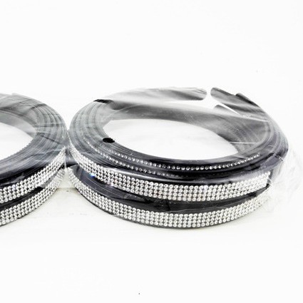 A2526 cuatro filas de diamante blanco moda negro cabeza hebilla Yiwu 2 yuanes tienda tocado accesorios para el cabello diadema banda de pelo distribución