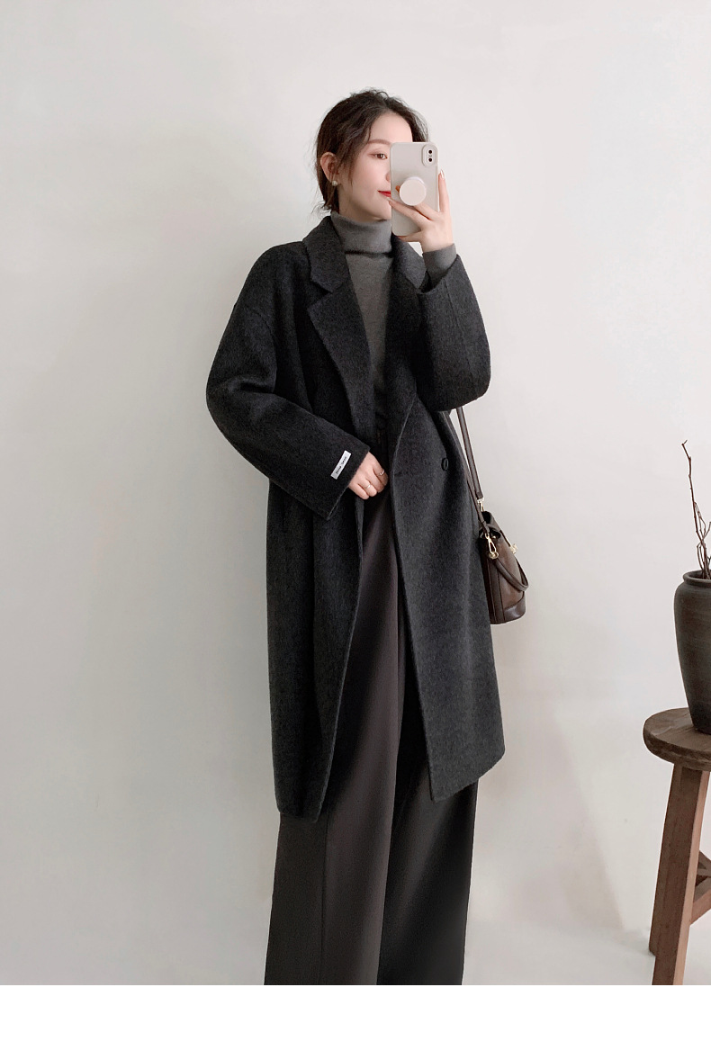 카본 블랙 버튼