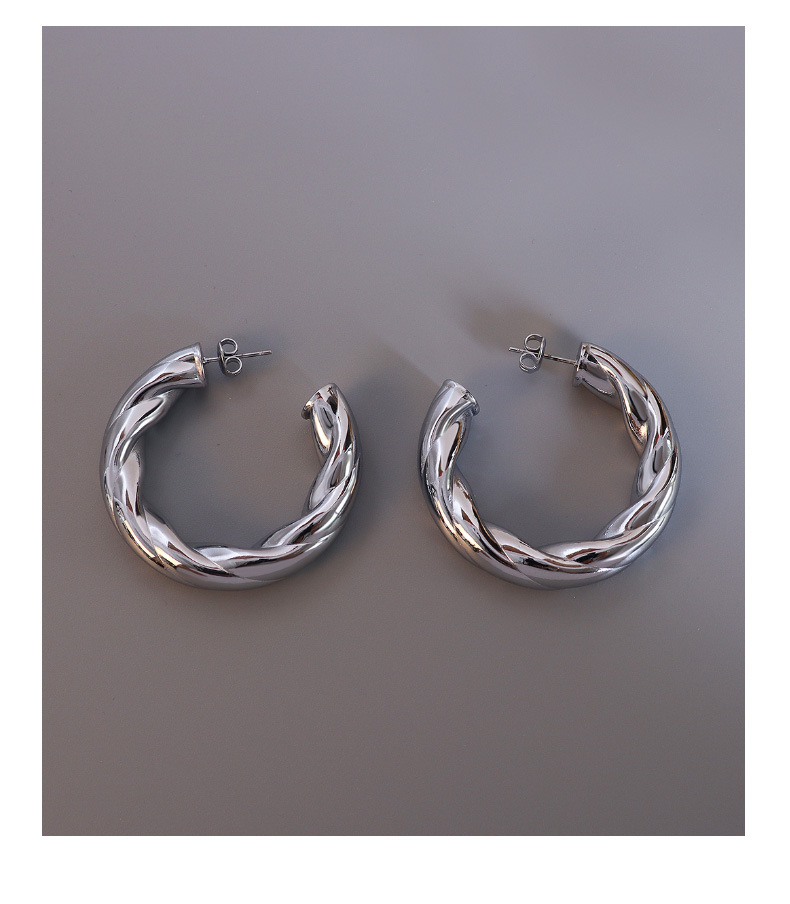 Simple Hollow C-shaped Titanium Steel Earrings display picture 4
