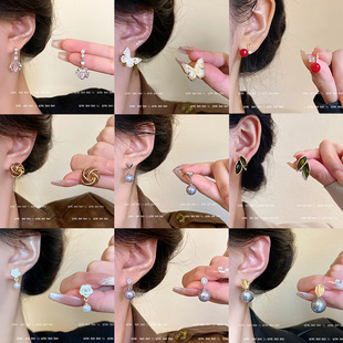 S925�y��ʯ�߼��ж��hŮ����r�г���ѩ��΢肶���p�ݰٴ���