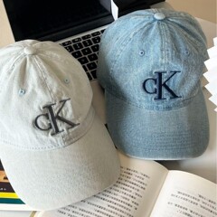 ジェニーと同じスタイルの男性と女性の野球帽 ck 文字刺繍調節可能な日焼け止めサンシェードひさしキャップデニムカーブつば帽子