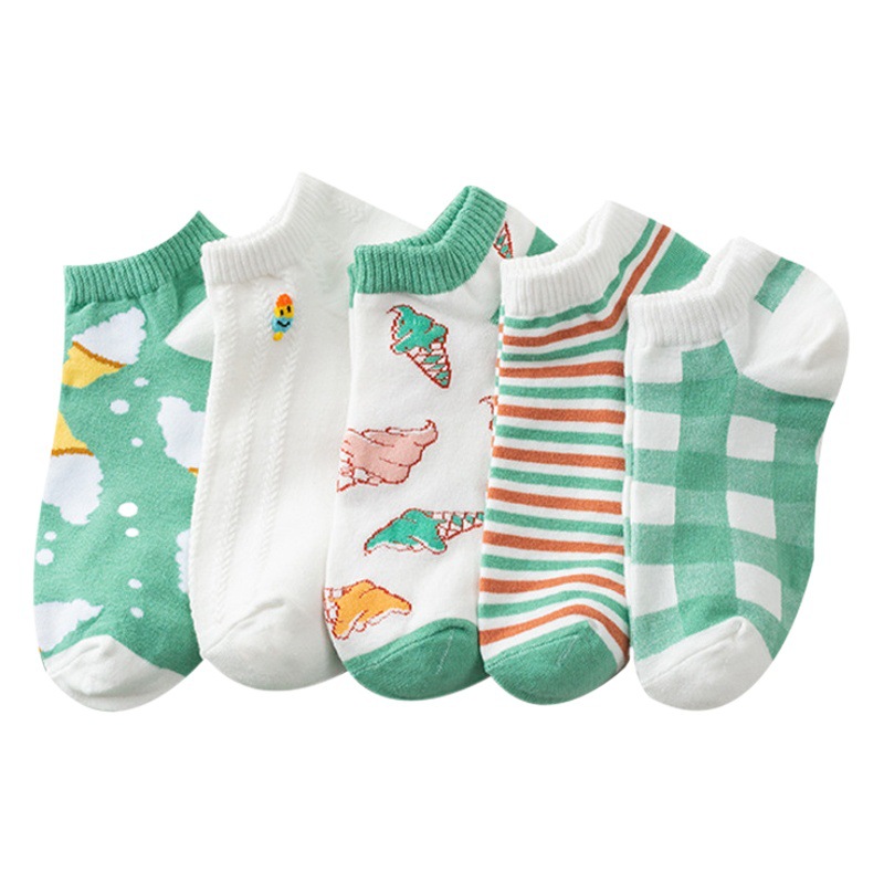 Zhuji calcetines al por mayor de dibujos animados japoneses de moda calcetines de primavera y otoño calcetines de algodón suave transpirable de corte bajo barco calcetines de mujer