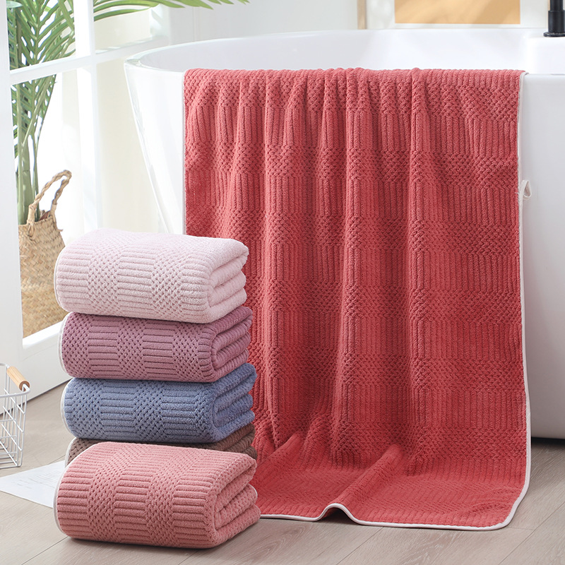 Super Absorbent Coral Fleece Bath Towel For Couples Large And Thick_voghion.com