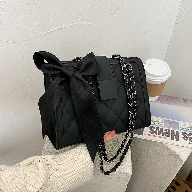 demi-season shoulder bag