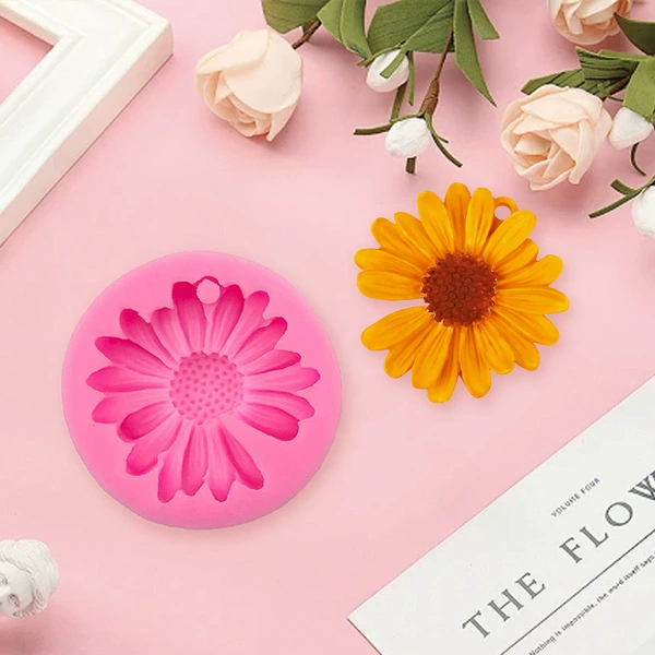 Daisy with holes (pink)