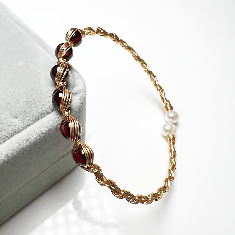 Various Crystal Pearl Bracelets, 14K Gold-Wrapped Wire-Wrapped Handmade Color-Preserving Crystal Bracelets for Women Various Crystal Pearl Bracelets, 14K Gold-Wrapped Wire-Wrapped Handmade Color-Preserving Crystal Bracelets for Women
