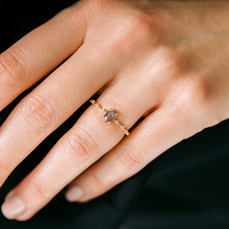 Leichter Luxus 18k Gold Weiblicher Ring Geometrischer Lila Zirkon Einfacher Kupfer Ring display picture 2
