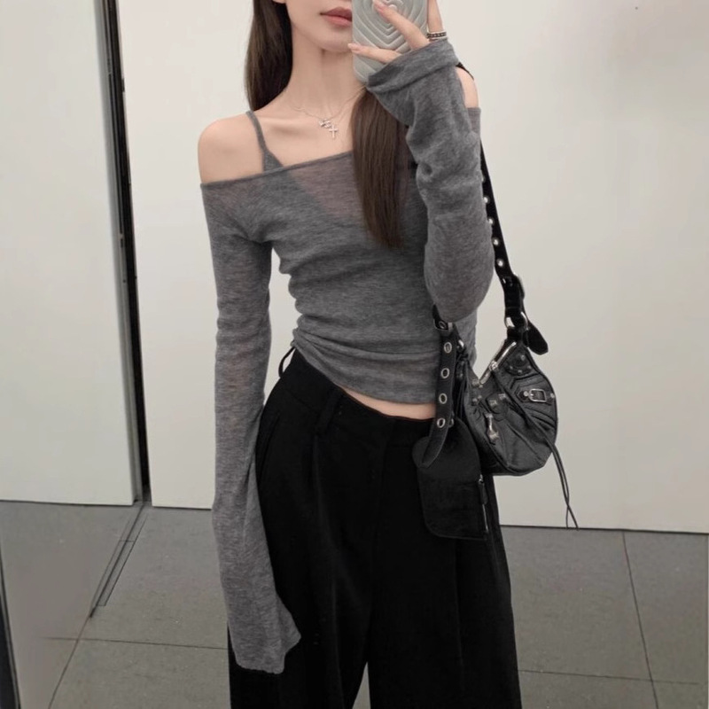 Grey off-shoulder Knitted Long-sleeved T-shirt Women's Early Spring 2025 New Style Temperament Pure Spice Girls Short Top