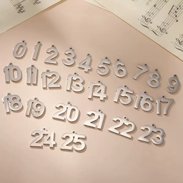 Cross border hot sale titanium steel cutting diy gadgets 0-100 digital steel color polished 304 stainless steel pendant