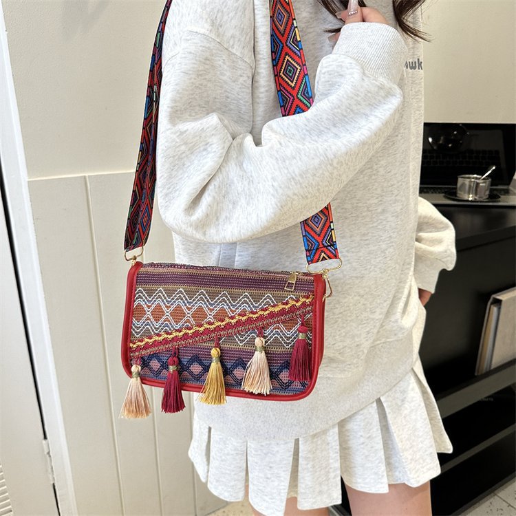 ethnic polyurethane fashionable one-shoulder bag
