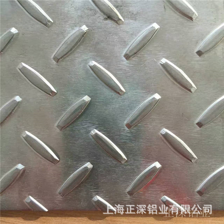 厂价现货批发云南 防滑花纹铝板 五条筋 三条筋 指针型 扁豆型