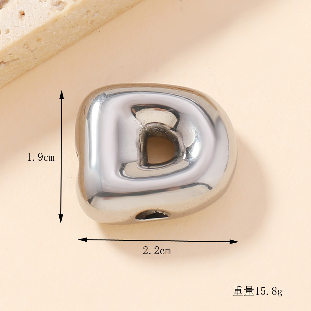 Colgante único venta cruzada de burbujas de fundición 26 collares de letras inglesas accesorios colgante DIY joyas de acero inoxidable