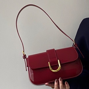 High-grade shoulder bag for women 2023 Korean style retro wine red horseshoe buckle portable underarm bag shoulder messenger bag for women