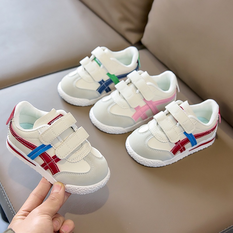 Zapatos deportivos para niños zapatos blancos para niños y niñas zapatos de skate Gump Velcro zapatos de cuero para bebés pequeños un cabello
