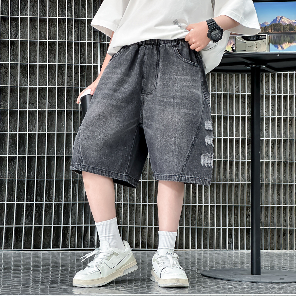 男童破洞牛仔裤夏季时髦短裤2025新款大童宽松五分裤百搭中裤外贸