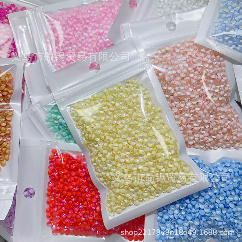 K9 High-Quality 4*4mm Round Pointed 33-Cut Fluorescent Mocha Stacked Rhinestones for Nail Art, Super Shiny 3D Rhinestone Decorations