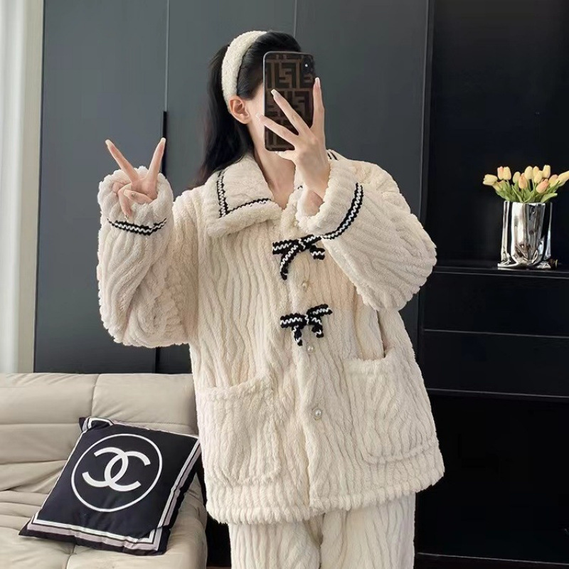 パジャマの女性秋冬の新型フランネルの家の服のサンゴの毛の厚いベルベットの甘い王女の風の保温服のスーツ|undefined
