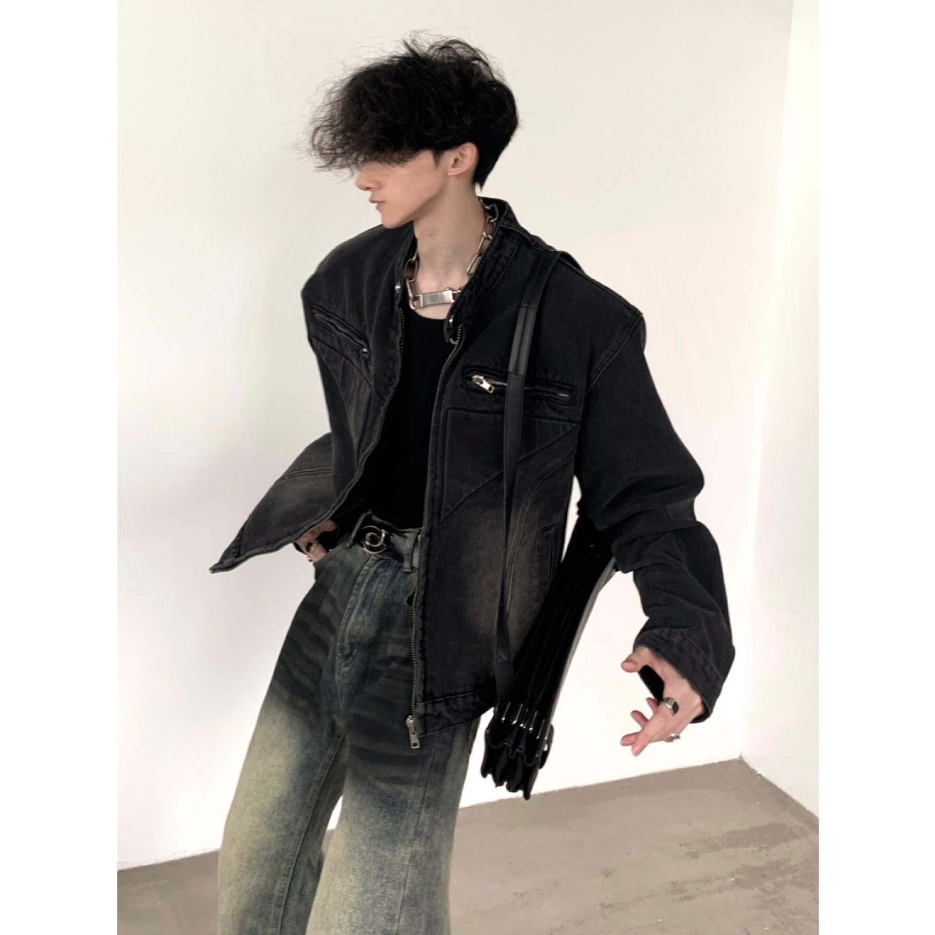 Short Denim Jacket For Men, Rugged And Handsome, Shoulder Pads, Stand Up Collar Denim Jacket For Men_voghion.com