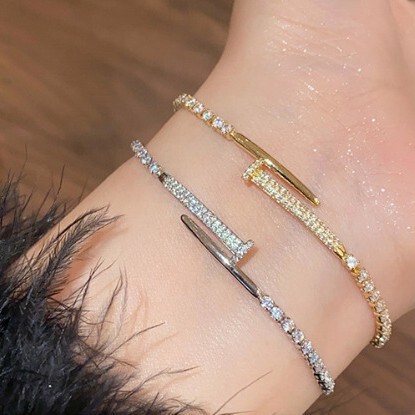 Real Gold Electroplated Zircon Nails Geometric Adjustable Bracelet Simple High-end Elegant Bracelet Commuter All-match Bracelet Real Gold Electroplated Zircon Nails Geometric Adjustable Bracelet Simple High-end Elegant Bracelet Commuter All-match Bracelet