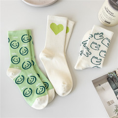 Spring and summer new socks Japanese style small fresh personality love smile mid-calf socks green casual sports versatile stockings