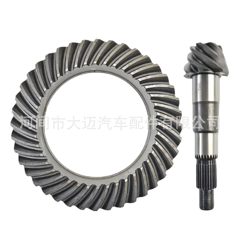 MB241981S, a 24-tooth sprocket, is suitable for Mitsubishi 7:40 L300-B light-duty vans and 7X40 models