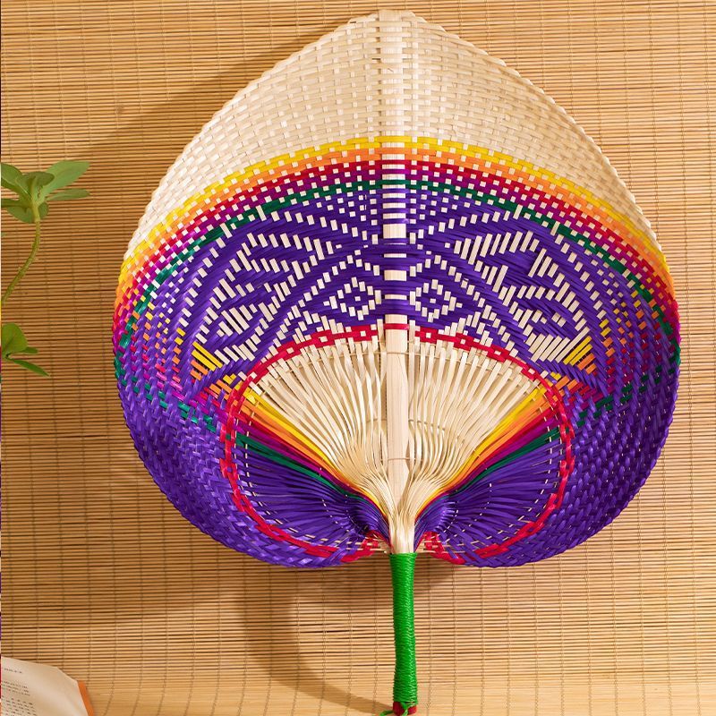 Fan de bambú púrpura