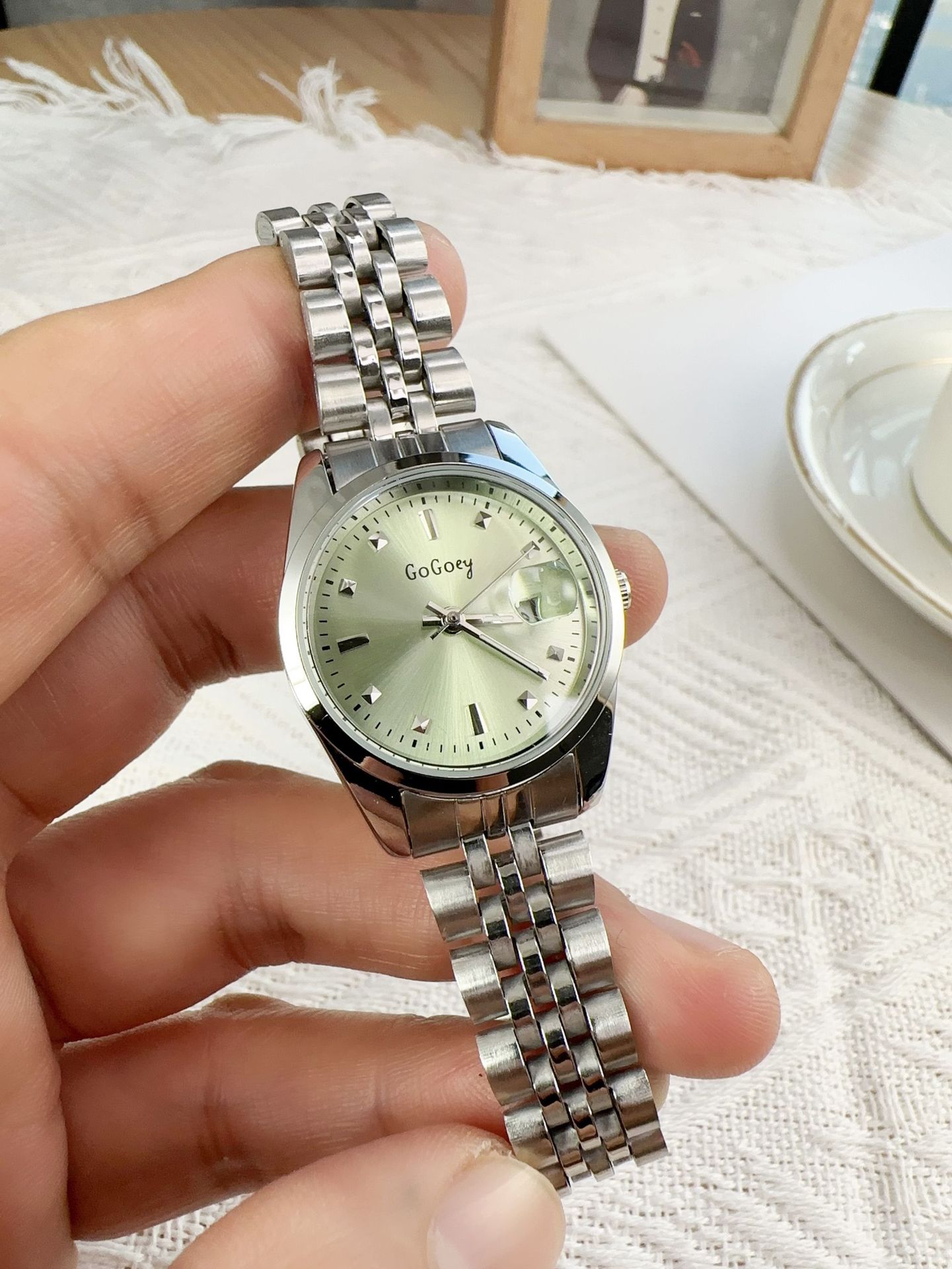 55g Weight Ordinary Glass Mirror Material Steel Belt Strap Material Watch Classification Pointer Display Type Double Side Snaps Buckle Style Round Dial Shape Casual, Daily Occasion Quartz Movement Solid Color Pattern Women's Gender Classic Style Style Classic Style Solid Color Double Side Snaps Quartz Watch Women's Watches 无