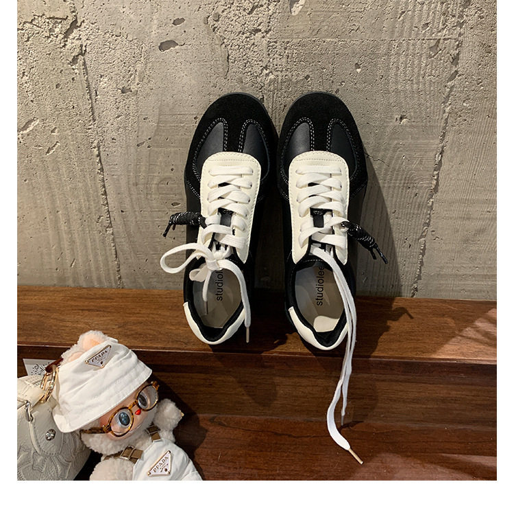 Giày sneaker nữ da bò phối màu mũi tròn dây buộc tăng chiều cao — Màu trắng nhạt, màu sô cô la, màu vàng, màu đen chi tiết 42