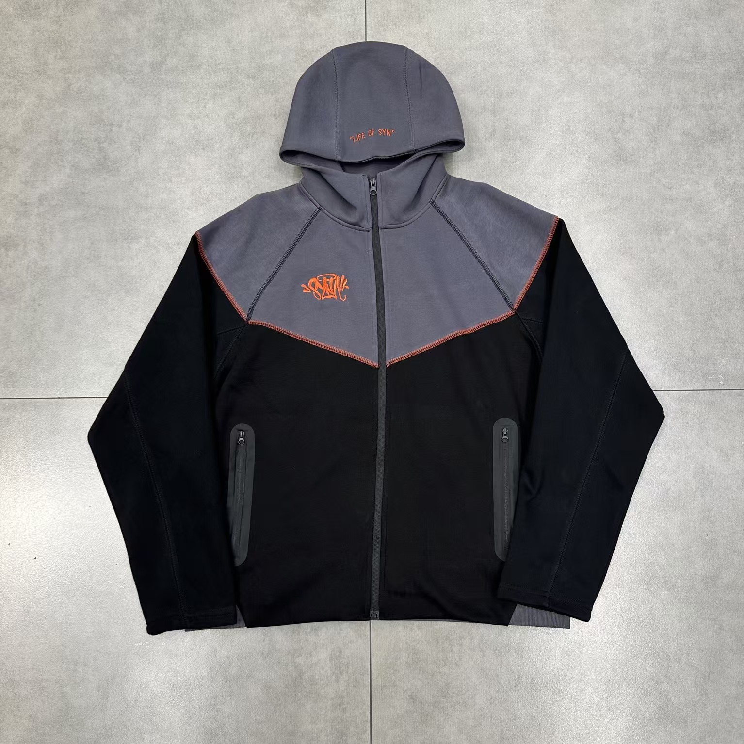 23ss otoño e invierno marca de moda europea y americana rojo y negro Tigre cabeza toalla bordado forrado de lana hombres y mujeres pareja traje casual al por mayor