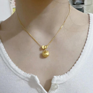 Authentic sand gold HelloKitty bow necklace kt cat 2024 explosion niche light luxury high sense clavicle