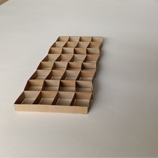 Integrated Adhesive Grid Paper Box Divider Knife Card Divider Tic-Tac-Toe Divider for Convenient Storage, Cleanliness, and Hygiene for Commercial Use