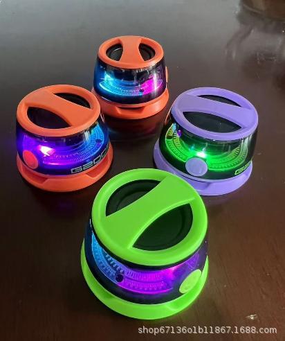 Bluetooth de absorción magnética luz de atmósfera portátil RGB inalámbrica ventosa altavoz pesado fábrica de subwoofer colorido 5 vatios