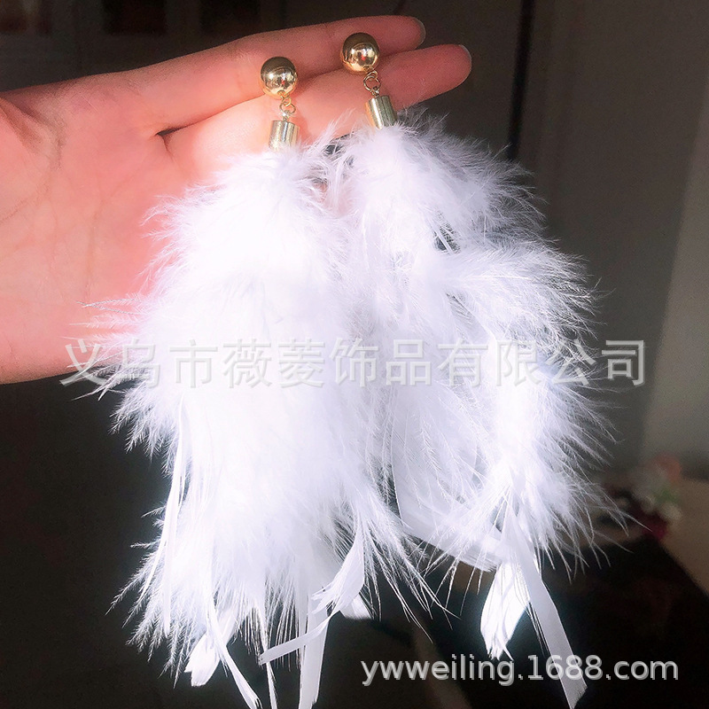 White Feather autumn and winter New earrings 2023 super popular ins niche gentle trendy top-grade earrings