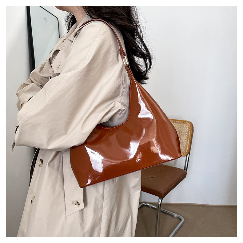 660g Weight Nylon Lining Material Zipper Closure Type Single Shoulder Strap Strap Type Underarm Bag Bags Type Daily, Shopping Occasion Pu Leather Material Solid Color Pattern All Seasons Season Women's Gender Streetwear Style Pillow Shape Shape Small Size Women's Small Pu Leather Solid Color Streetwear Pillow Shape Zipper Underarm Bag 1