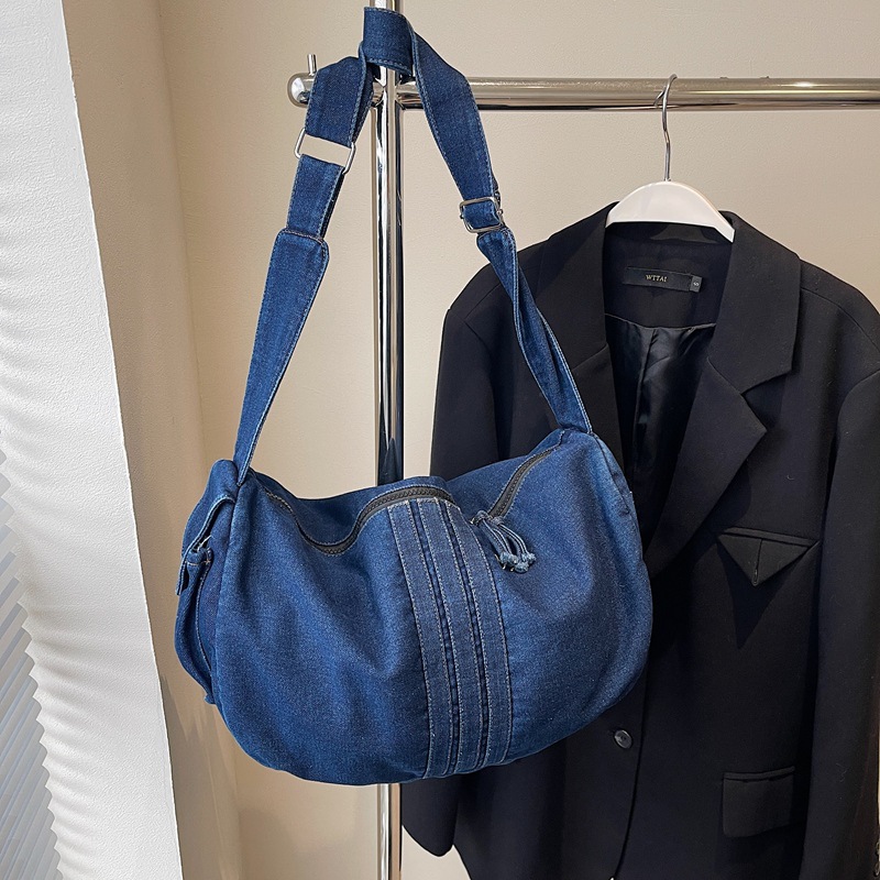 Nuevo estilo perezoso bolso de hombro de mezclilla para mujer moda otoño e invierno bolso de mensajero de gran capacidad casual de alta gama