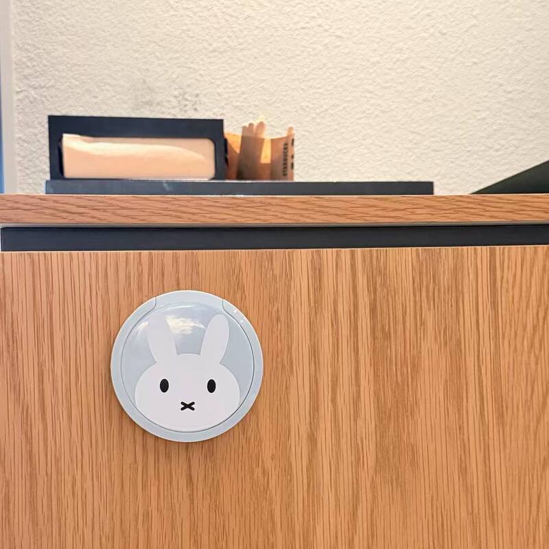 Foldable Cup Holder Wall-Mounted No-Drill Water Cup Storage Rack Conference Room Cup Holder Office Coffee Cup Rack