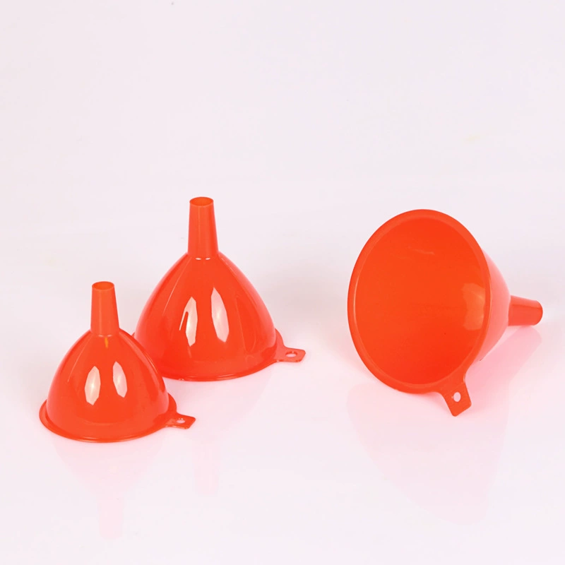 Zhonghuan refueling funnel car and motorcycle special plastic plus engine oil funnel truck plus urea plus gasoline leak