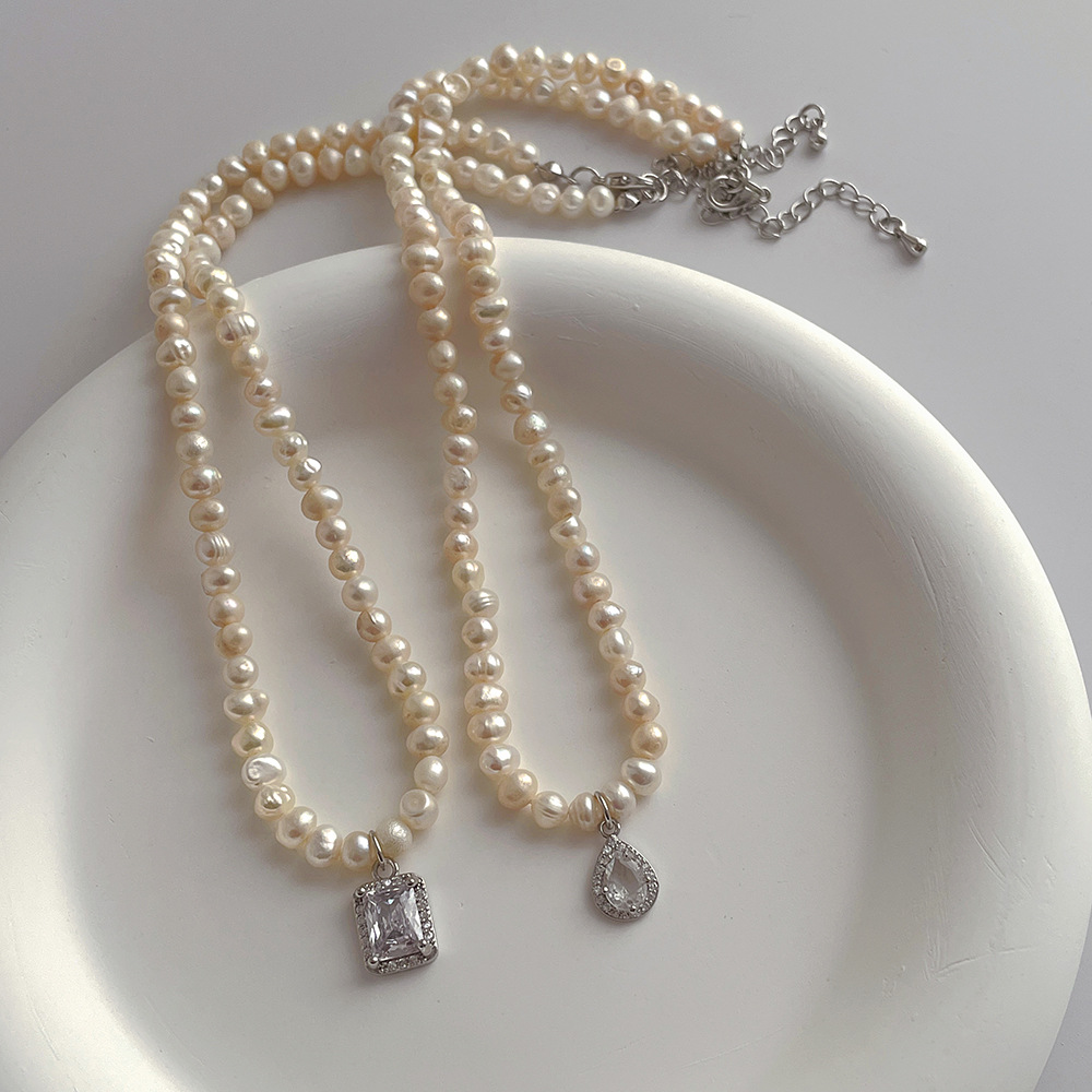Simple Style Geometric Pearl Inlay Rhinestones Pendant Necklace 1 Piece