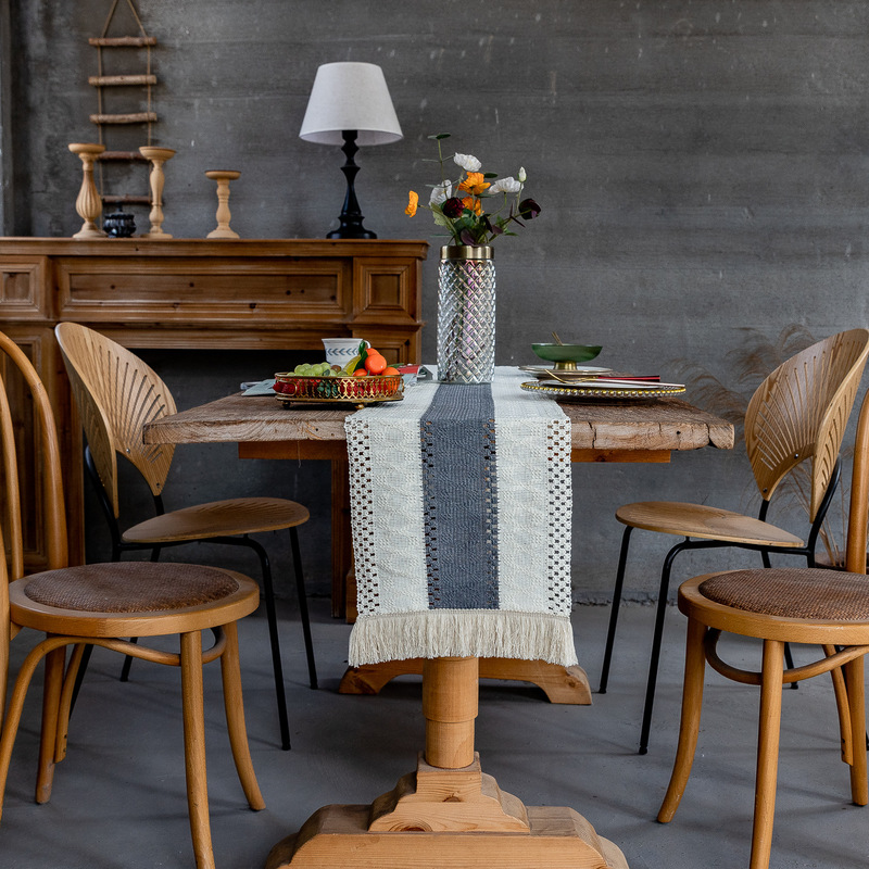 Amazon cross-border cotton and linen table flag gray beige color matching woven American wedding holiday table mat factory