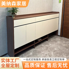 �ǵ�Ь�������T������T���P�����ռ{��һ�w������ľЬ��