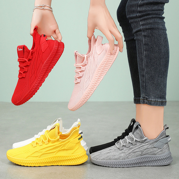 Summer trend sports sneakers