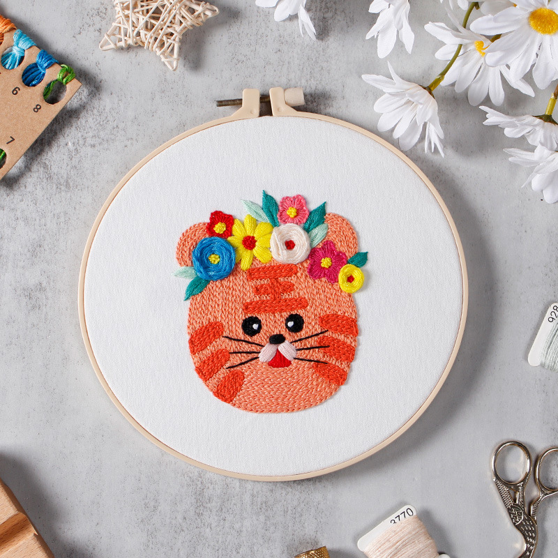 Nuevo original DIY bordado hecho a mano paquete material abstracto europeo animal Fox Tiger costura traje inglés