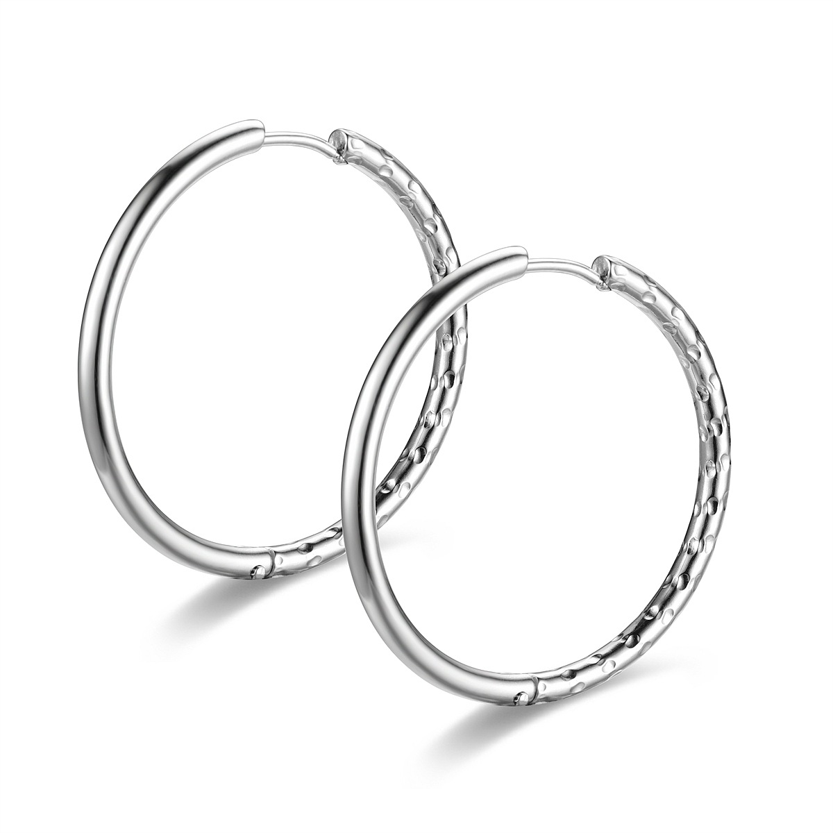 Simple Style U Shape Titanium Steel Polishing Earrings 1 Pair display picture 9