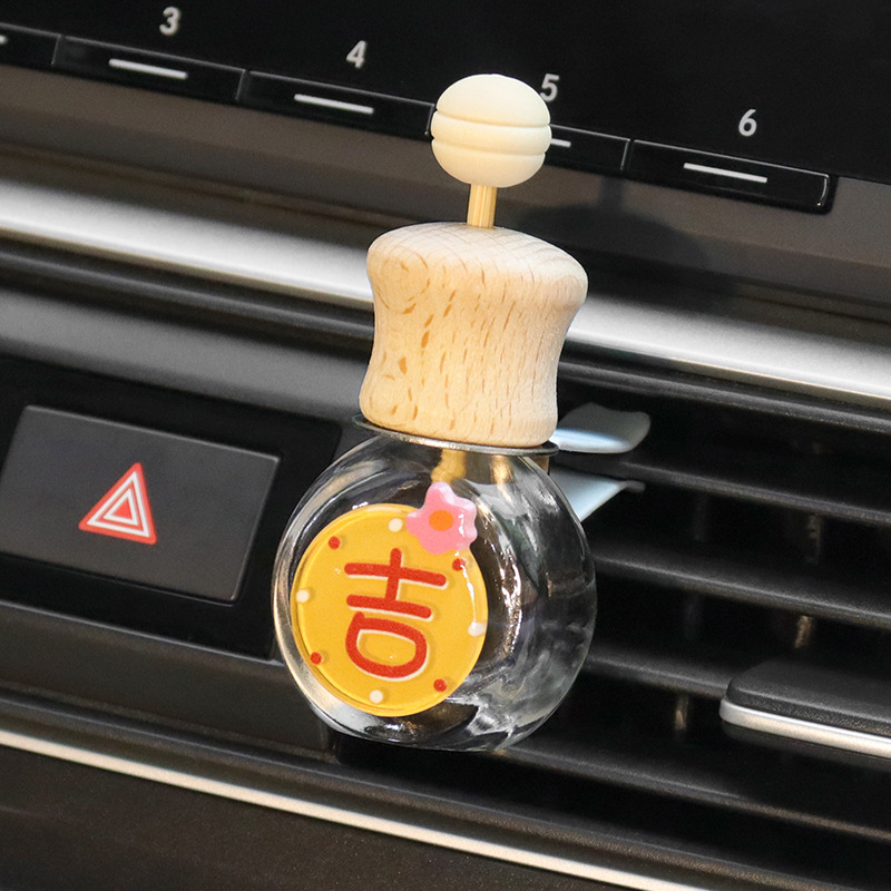 Clip de aromaterapia de coche, texto auspicioso, botella vacía, botella volátil, decoración de salida de aire de coche, fragancia de coche linda de dibujos animados