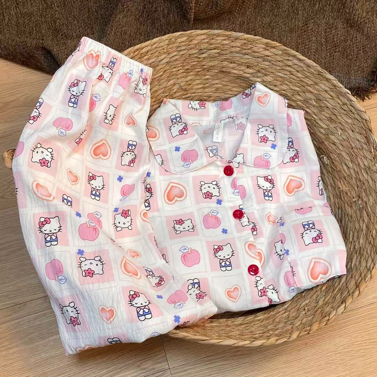 Al por mayor transfronterizo explosión con cojín de pecho primavera y otoño dulce nubes algodón pantalones de manga larga pijamas de niñas estudiantes set de ropa para el hogar