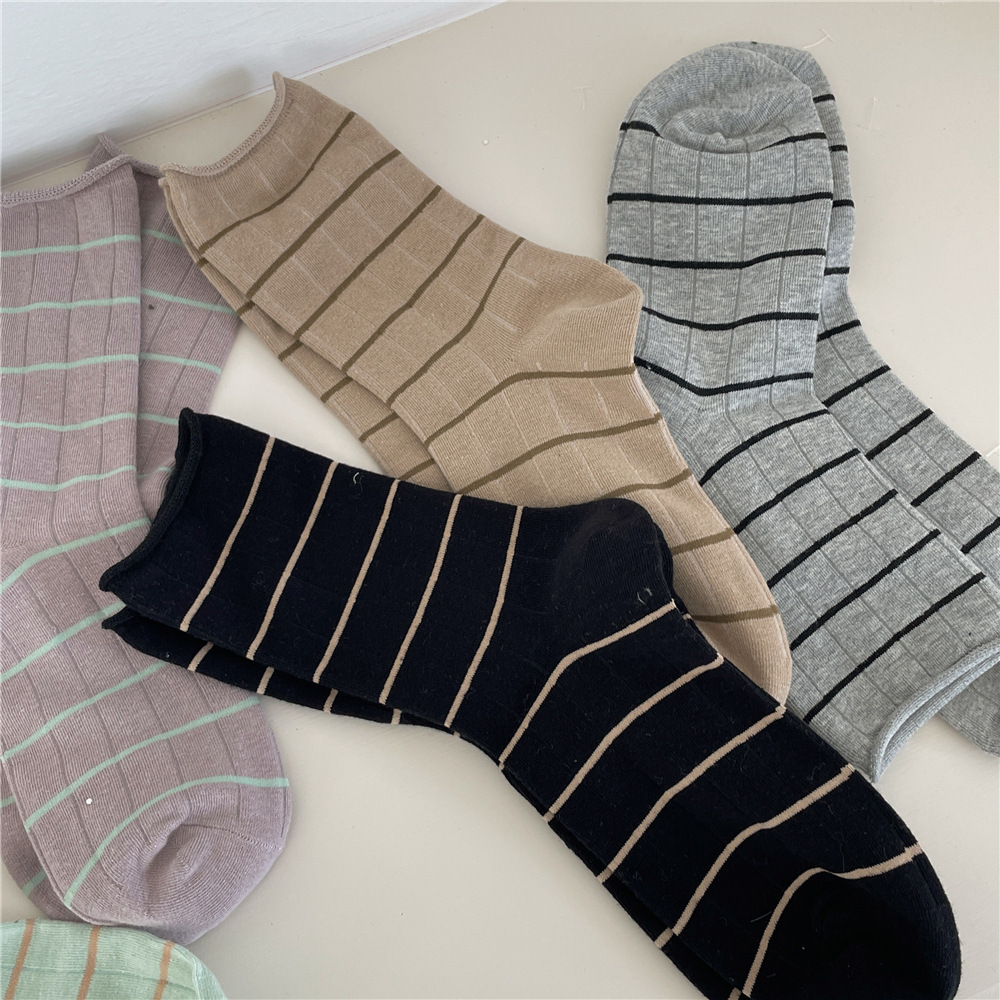 Women's Japanese Style Stripe Cotton Crew Socks A Pair display picture 36