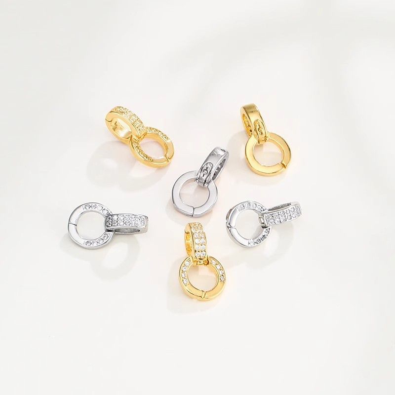 Universal necklace