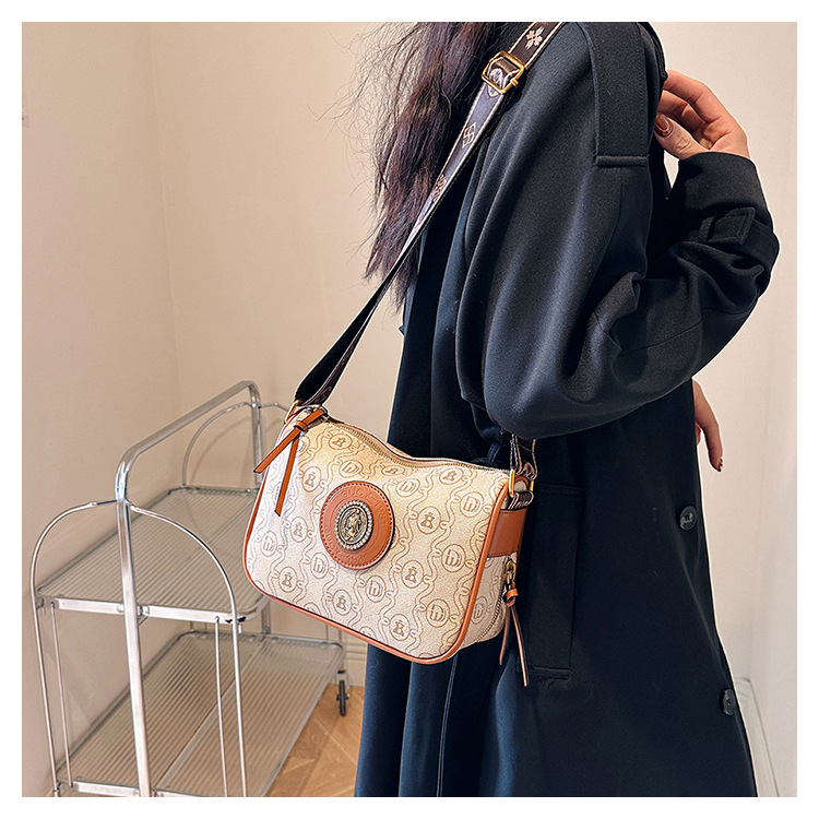 Women's Shoulder Bag With Antique Print And Wide Strap Small_voghion.com